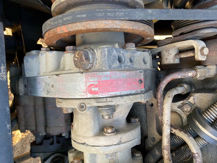 #1010-•-1984-peterbilt-sleeper-cab-semi-(has-wi-title)-(colfax,-wi)-image-57