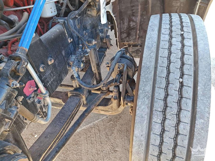 2019-international-hx620-image-40