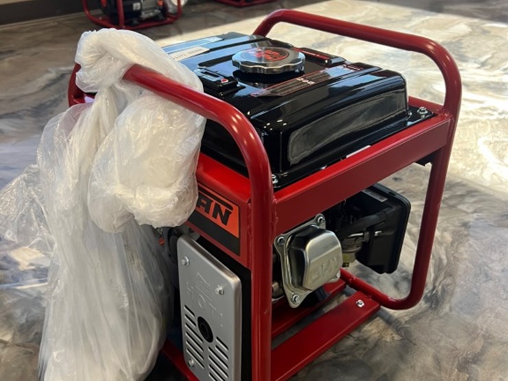 #29771-•-titan-g3500i-portable-inverter-generator-image-3