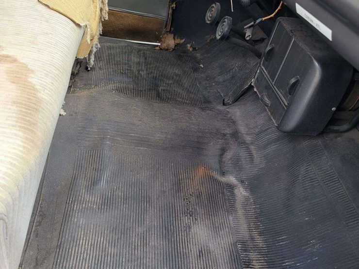 1948-ford-sedan-image-64