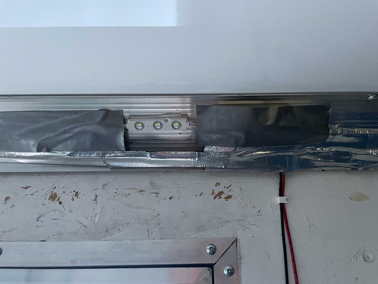 #1399-•-2018-zero-4-outdoors-6'-x-10'-all-aluminum-drop-down-ice-shanty-(of)-image-67