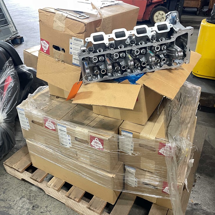 #8693 • Pallet of (11) Mopar Cylinder Heads (E)