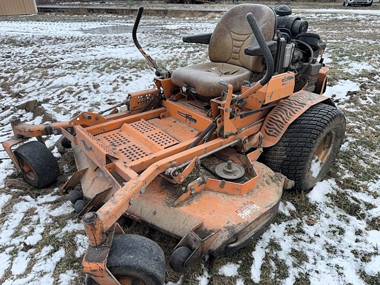 scag-turf-tiger-zero-turn-mower-image-14
