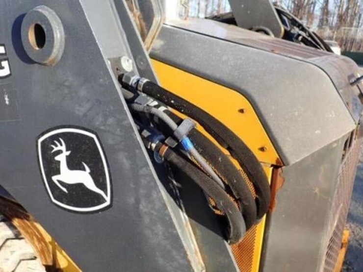 2019-deere-331g-image-57