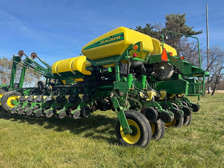 john-deere-1770nt-image-1