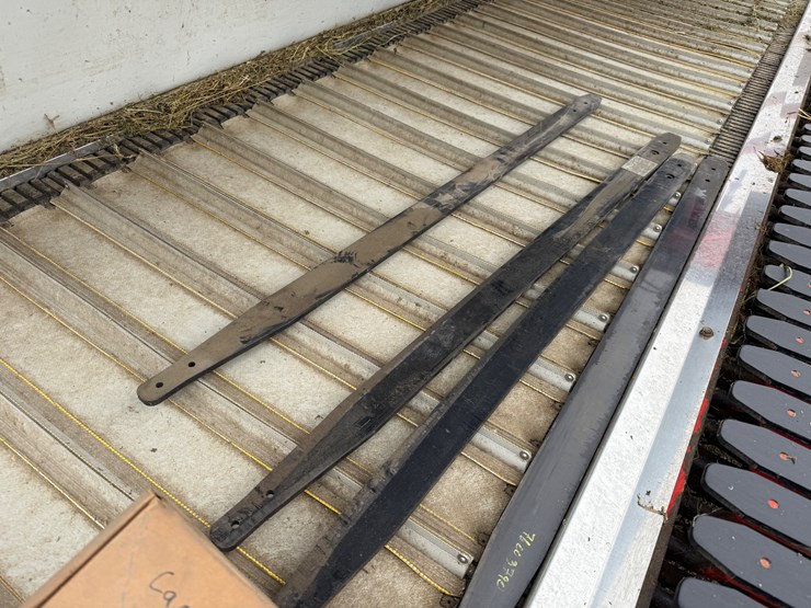 2011-kuhn-merge-maxx-900-image-30