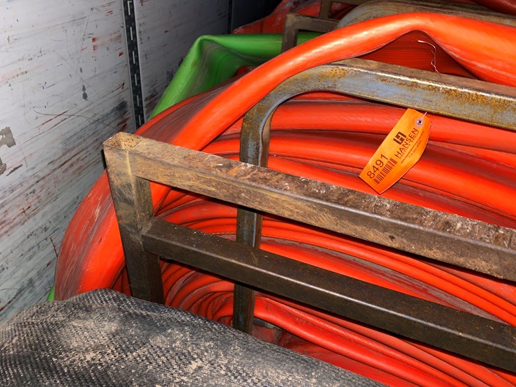 #8491-•-section-of-7-1/4"-mandals-dragman-extra-p-hose-(new-holstein,-wi)-image-3