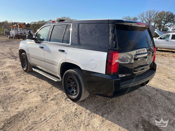 chevrolet-tahoe-image-3