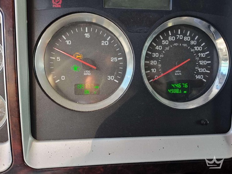 2012-kenworth-t800-image-40