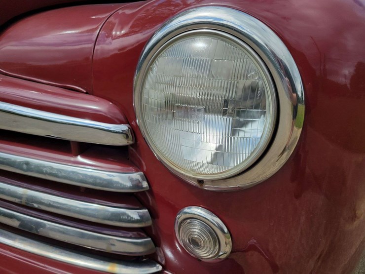 1948-ford-sedan-image-89