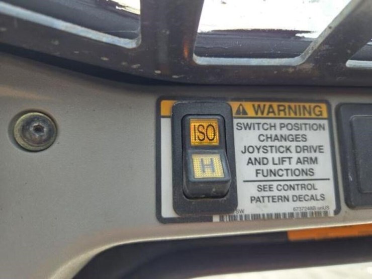 2012-bobcat-s185-image-27