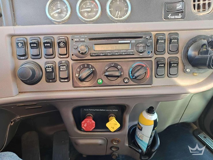 2012-peterbilt-386-image-42