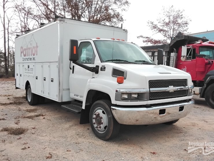 2008-chevrolet-c4500-truck-image-3