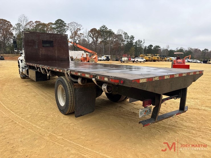 2015-international-4300-image-3