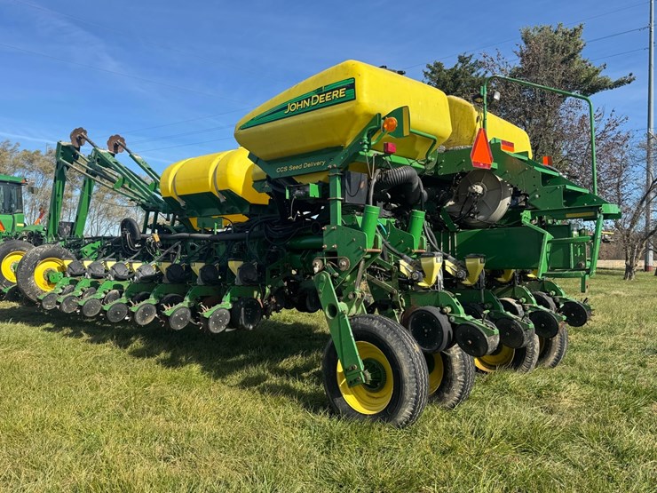 john-deere-1770nt-image-2