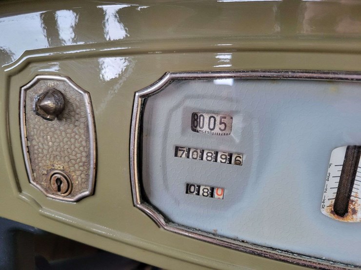 1928-pontiac-sedan-image-70