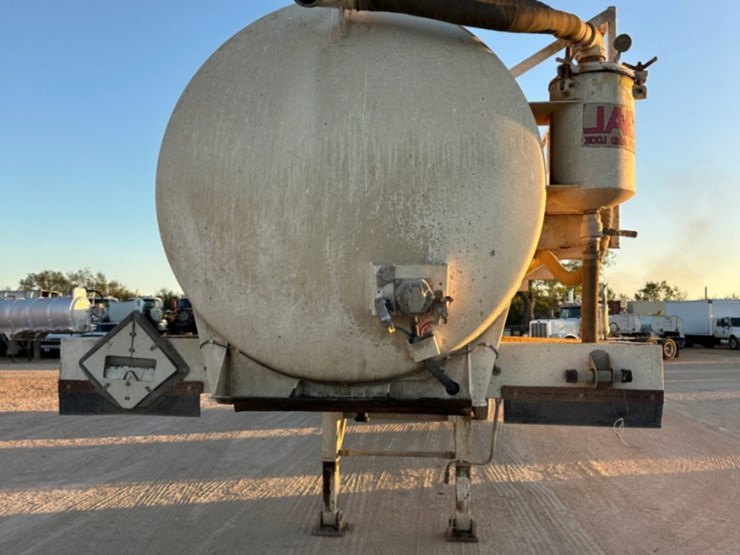 2012-jack-county-tank-130bbl-image-2