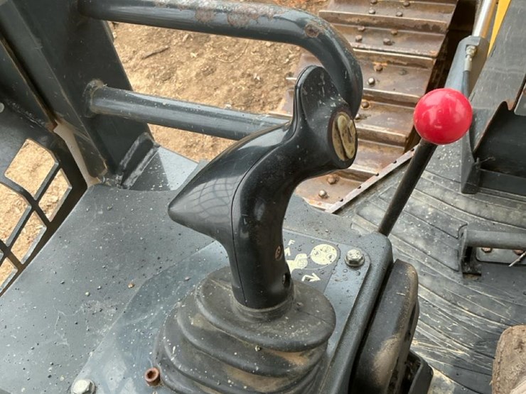 2016-deere-550k-xlt-image-41