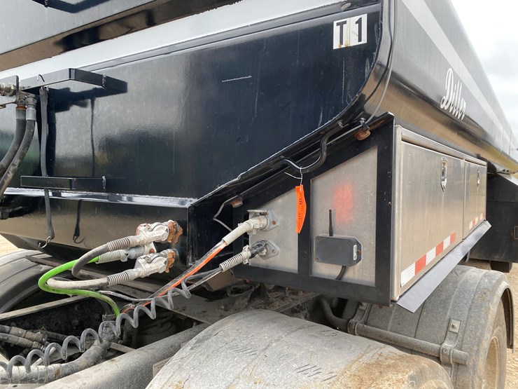 #1025-•-2015-diller-tt6600ntnb-semi-manure-tanker-(has-wi-title)-(kewaunee,-wi)-image-15