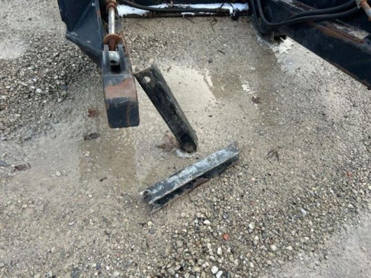 2008-new-holland-tv145-image-80