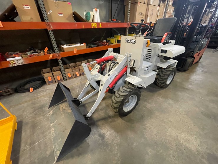 #1386-•-fland-4x4-front-loader-(ica)-image-1