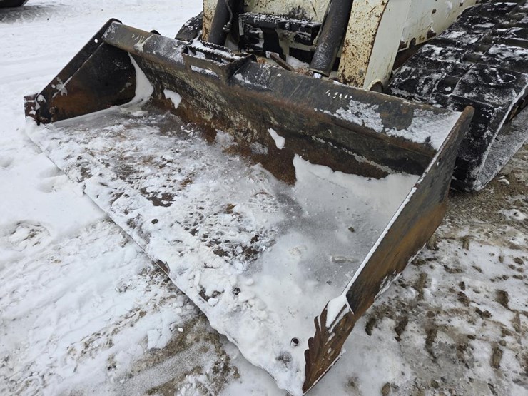 2017-bobcat-t750-image-10