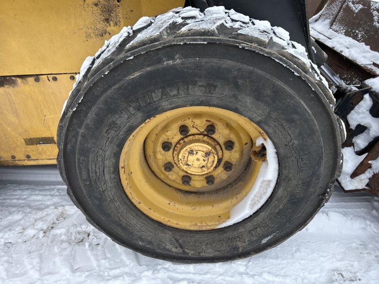 new-holland-ls180-image-43