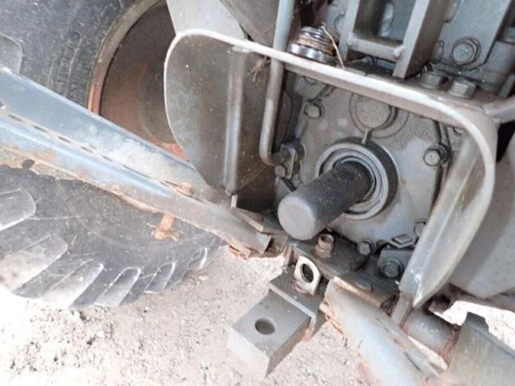 2017-kubota-b2650hsd-image-52