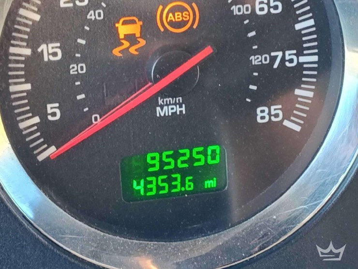 2011-kenworth-t800-image-6