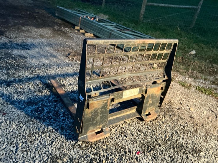 2018-bobcat-t740-image-43