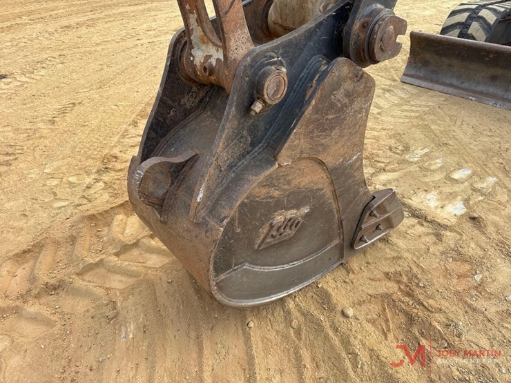 takeuchi-tb2150-image-19