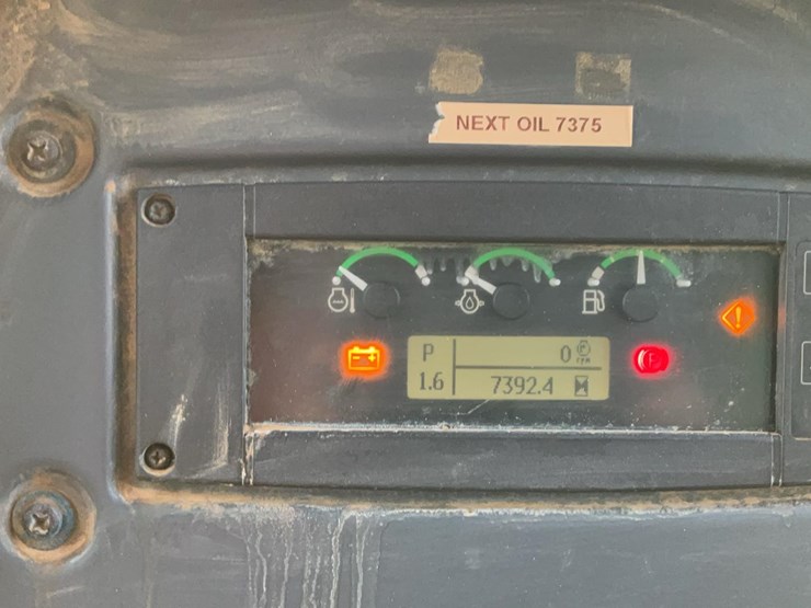 2016-deere-700k-image-23