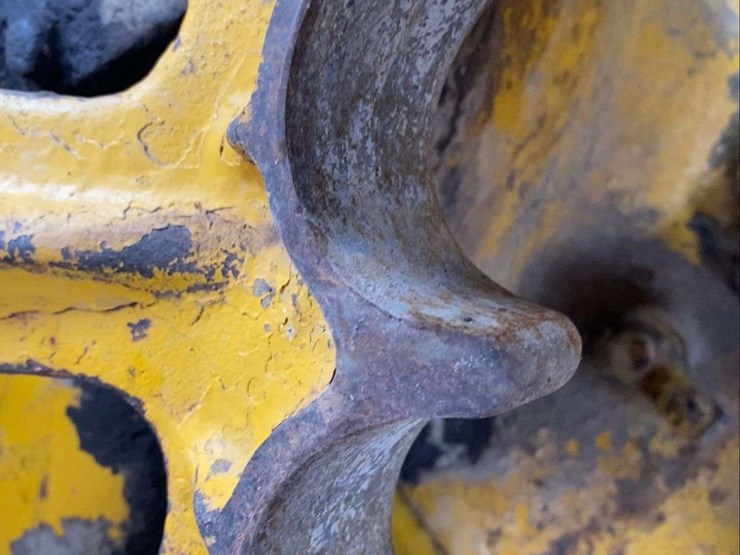 caterpillar-d2-image-20