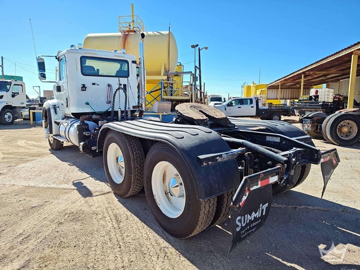 2019-international-hx620-image-4