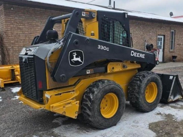 2020-deere-330g-image-8