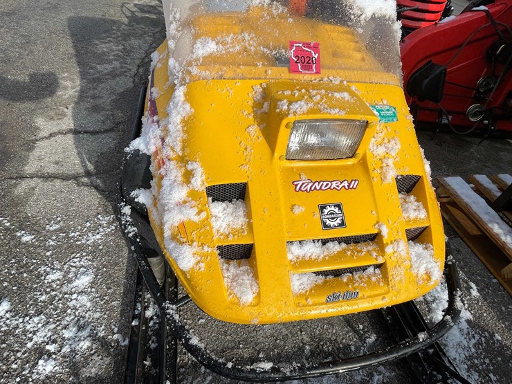 #8701-•-1996-skidoo-(has-registration)-image-5