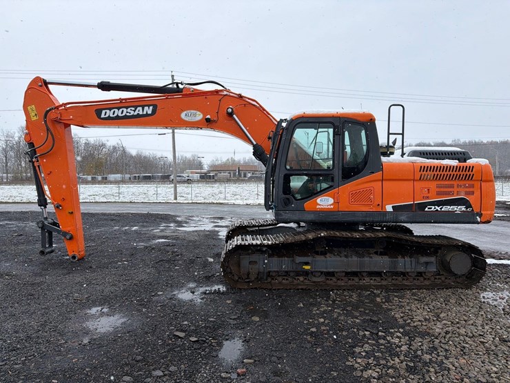 2019-doosan-dx225-lc-5-image-1