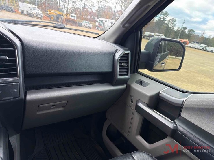 2020-ford-f150-xlt-image-44