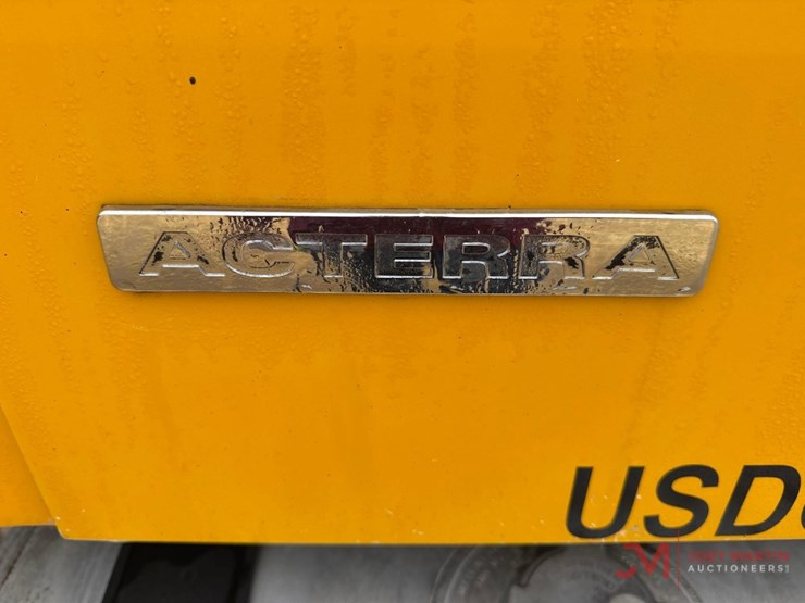 2008-sterling-l7500-image-22