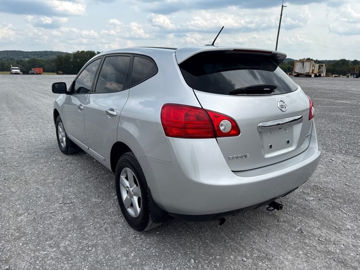 2012-nissan-rogue-image-4