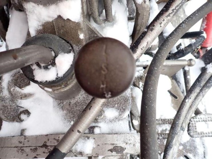 massey-ferguson-135-image-19