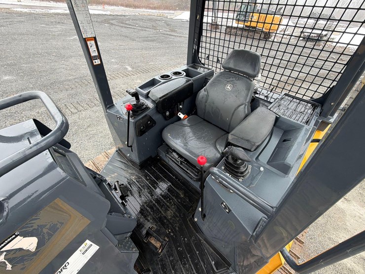 2022-deere-450k-image-20