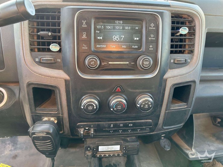 2018-utility-flatbed-image-17