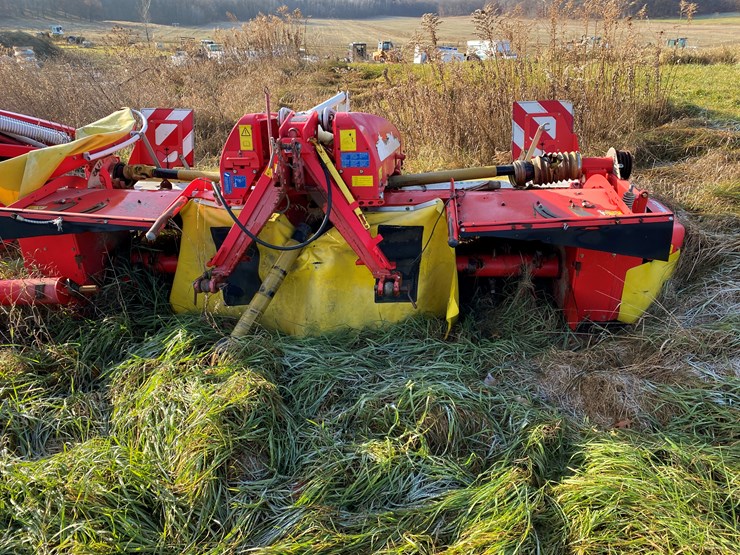 #8000-•-(2)-pottinger-triple-mowers-(colfax,-wi)-image-25