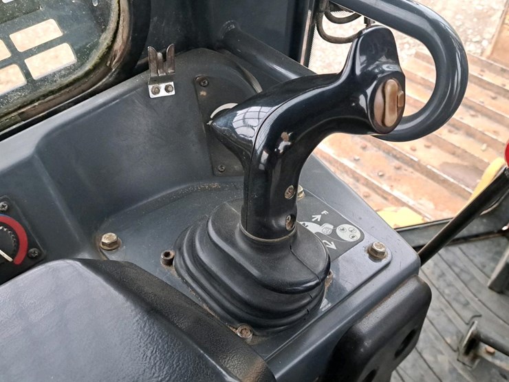 2016-deere-700k-image-19