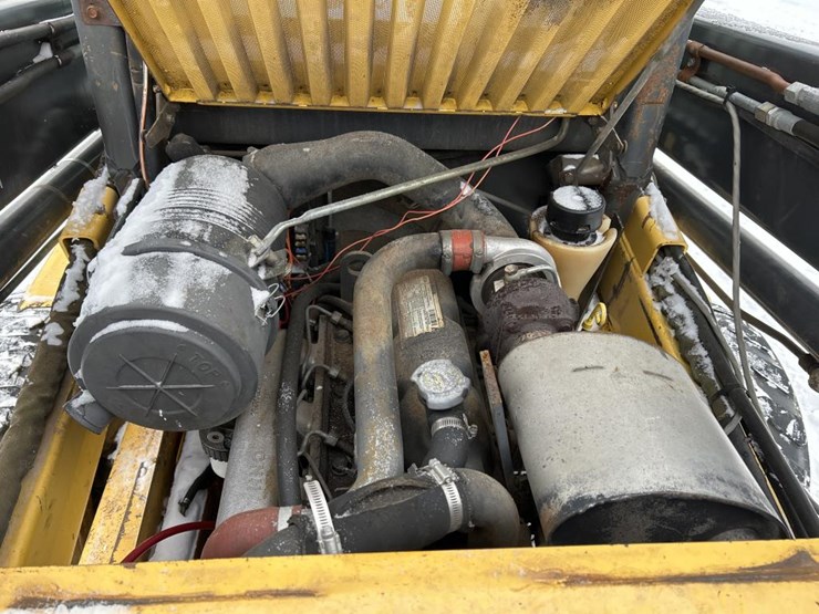 new-holland-ls180-image-25