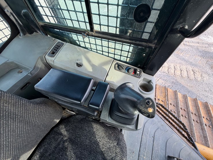 2007-caterpillar-d6k-lgp-image-21