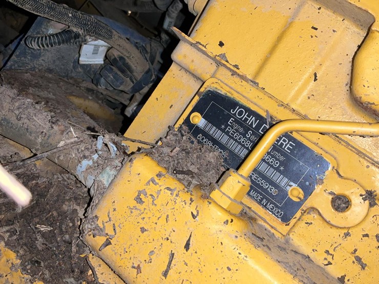 2016-deere-700k-image-12