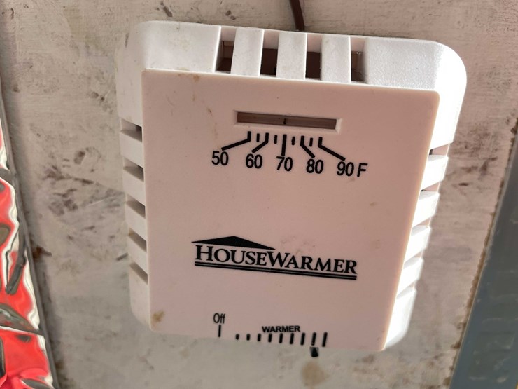 #1399-•-2018-zero-4-outdoors-6'-x-10'-all-aluminum-drop-down-ice-shanty-(of)-image-27