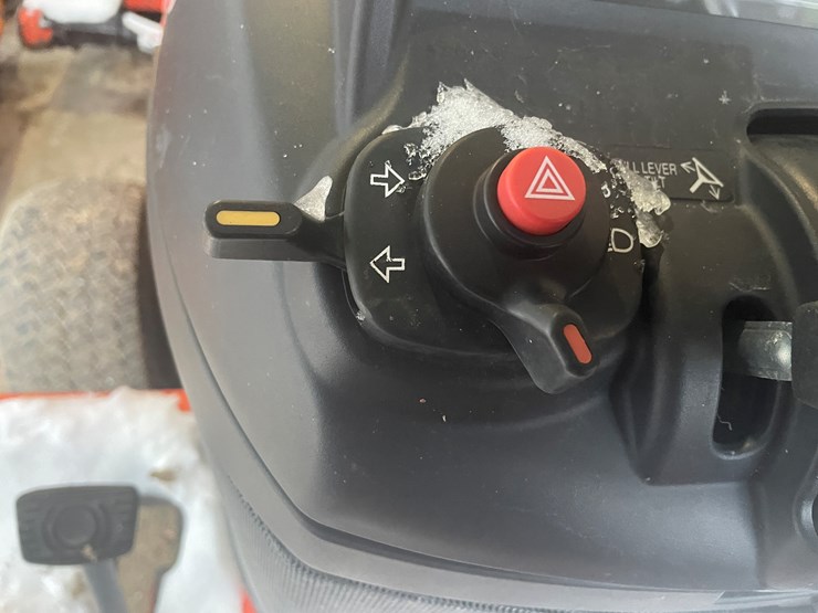 kubota-bx2680-image-23